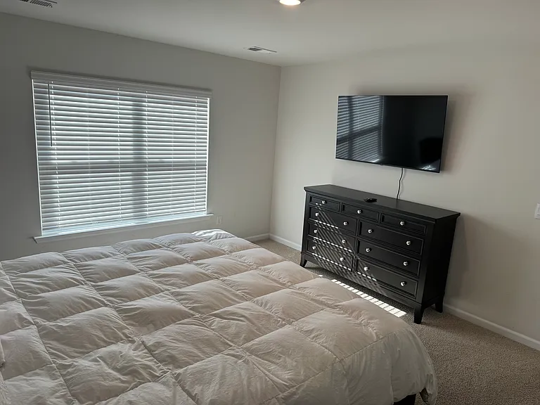 1413 Slades St — Photo 3