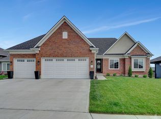 9642 Toma Rd, Lincoln, NE 68526