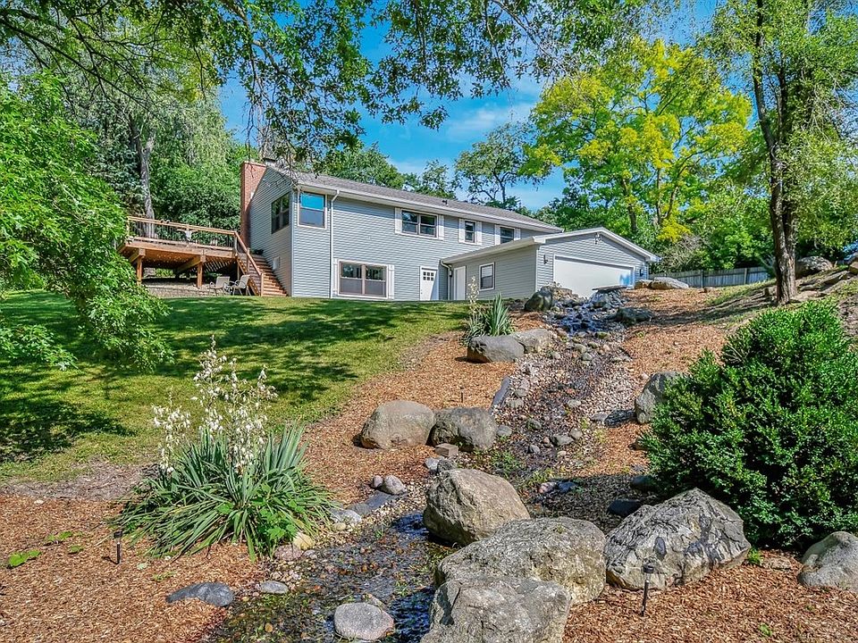 1st image of 39W108 Campton Hills Dr