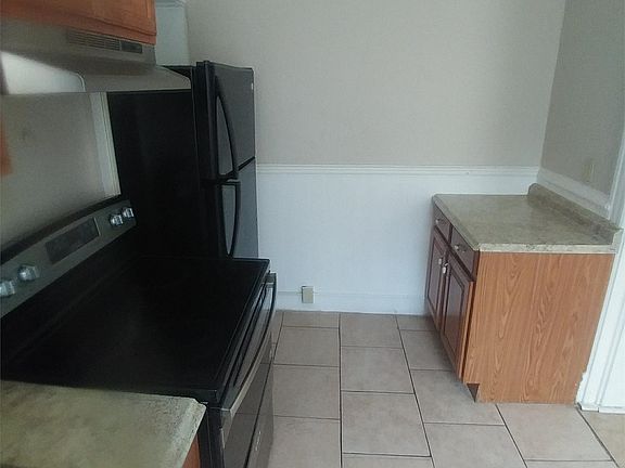 5th image of 722 Cedar Ave #17562390