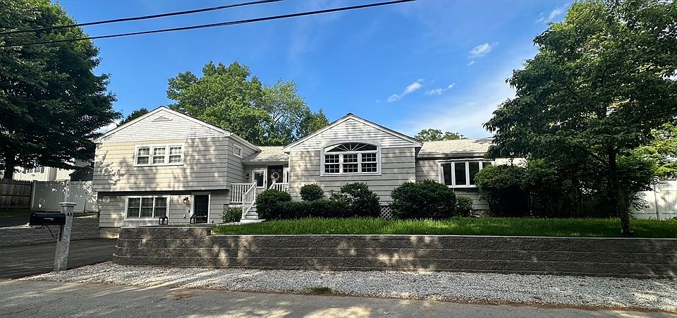 1st image of 48 Juniper St