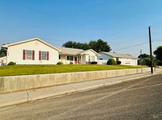 1293 Alameda Dr, Ontario, OR 97914