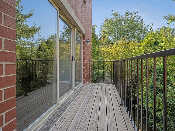 3rd image of 1493 N Clybourn Ave #A