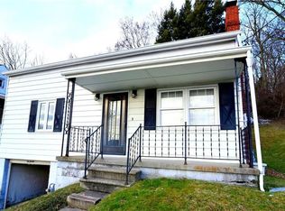 220 Hazen Ave N, Ellwood city, PA 16117
