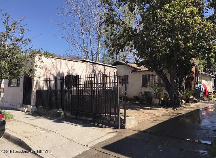 1st image of 2094 Fair Oaks Ave
