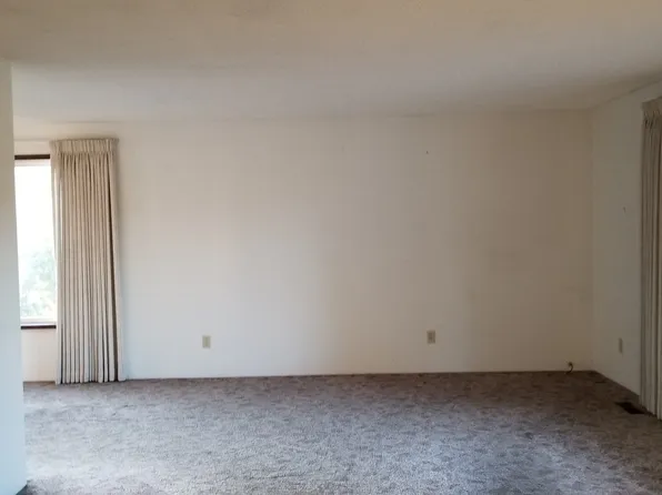 437 Indian Ln, Myrtle Creek, OR 97457