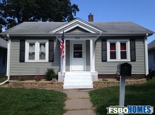 920 Maplewood Dr NE, Cedar Rapids, IA 52402