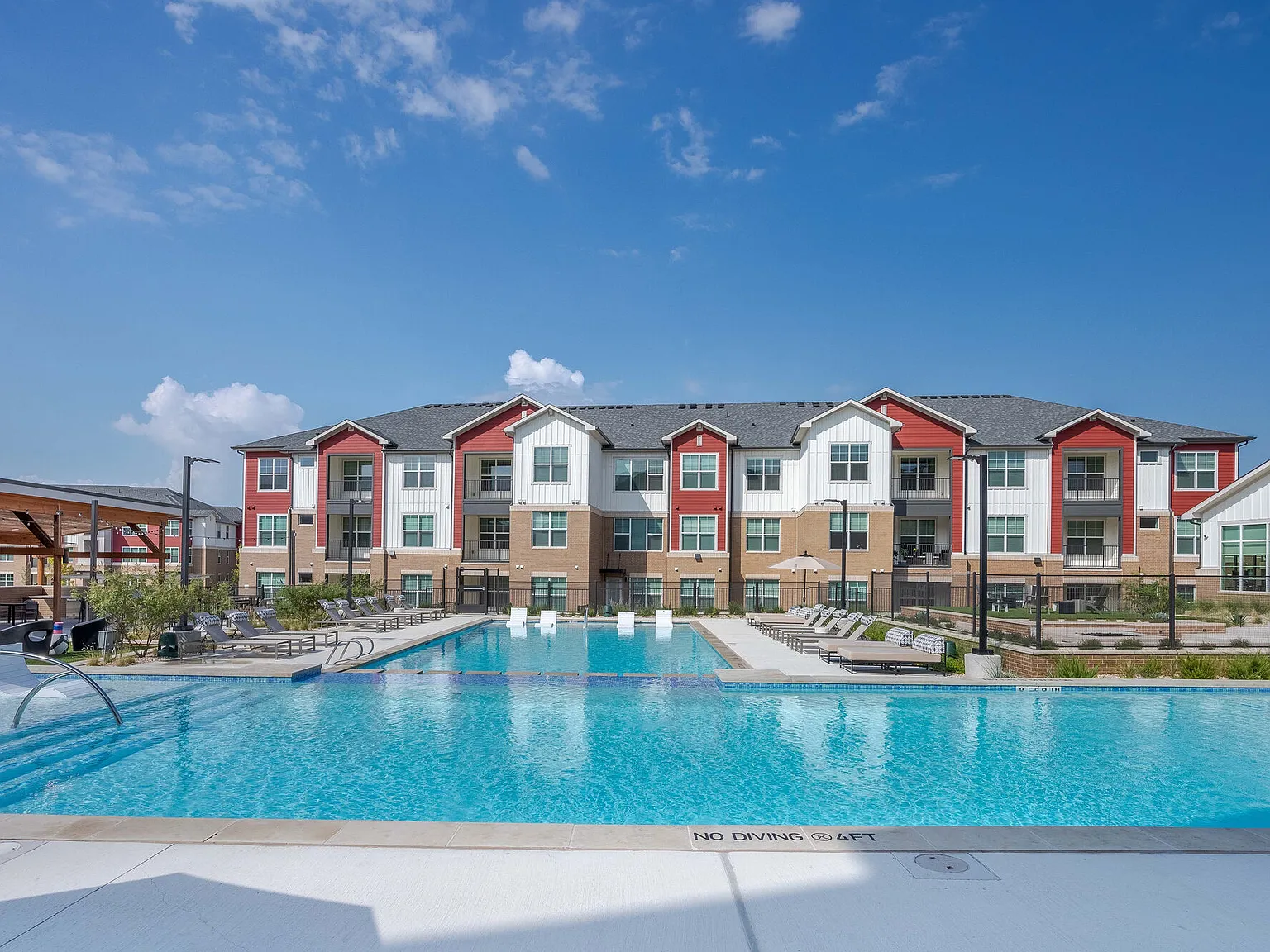 Sendero Trace — Photo 1