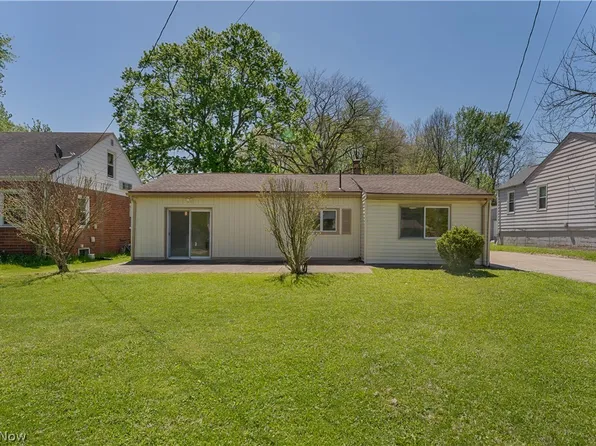4365 Burkey Rd, Youngstown, OH 44515