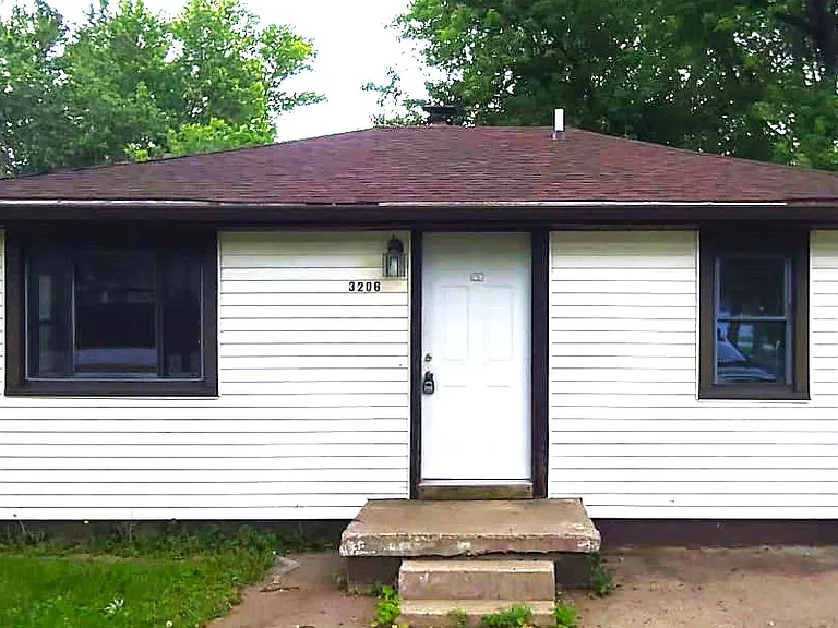 3206 S Temple Ave — Photo 8