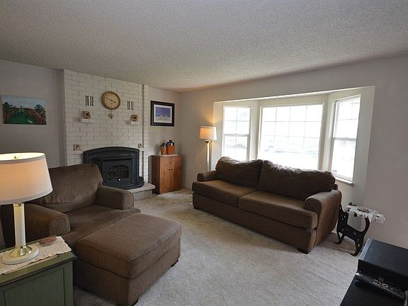 3rd image of 26119 E Olympic Ave