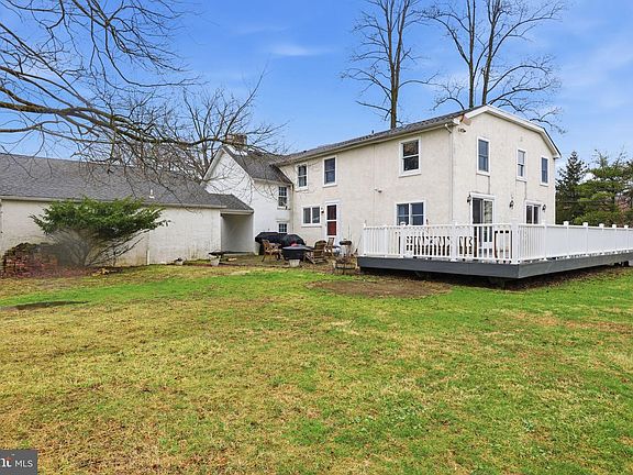 4th image of 2293 Meetinghouse Rd