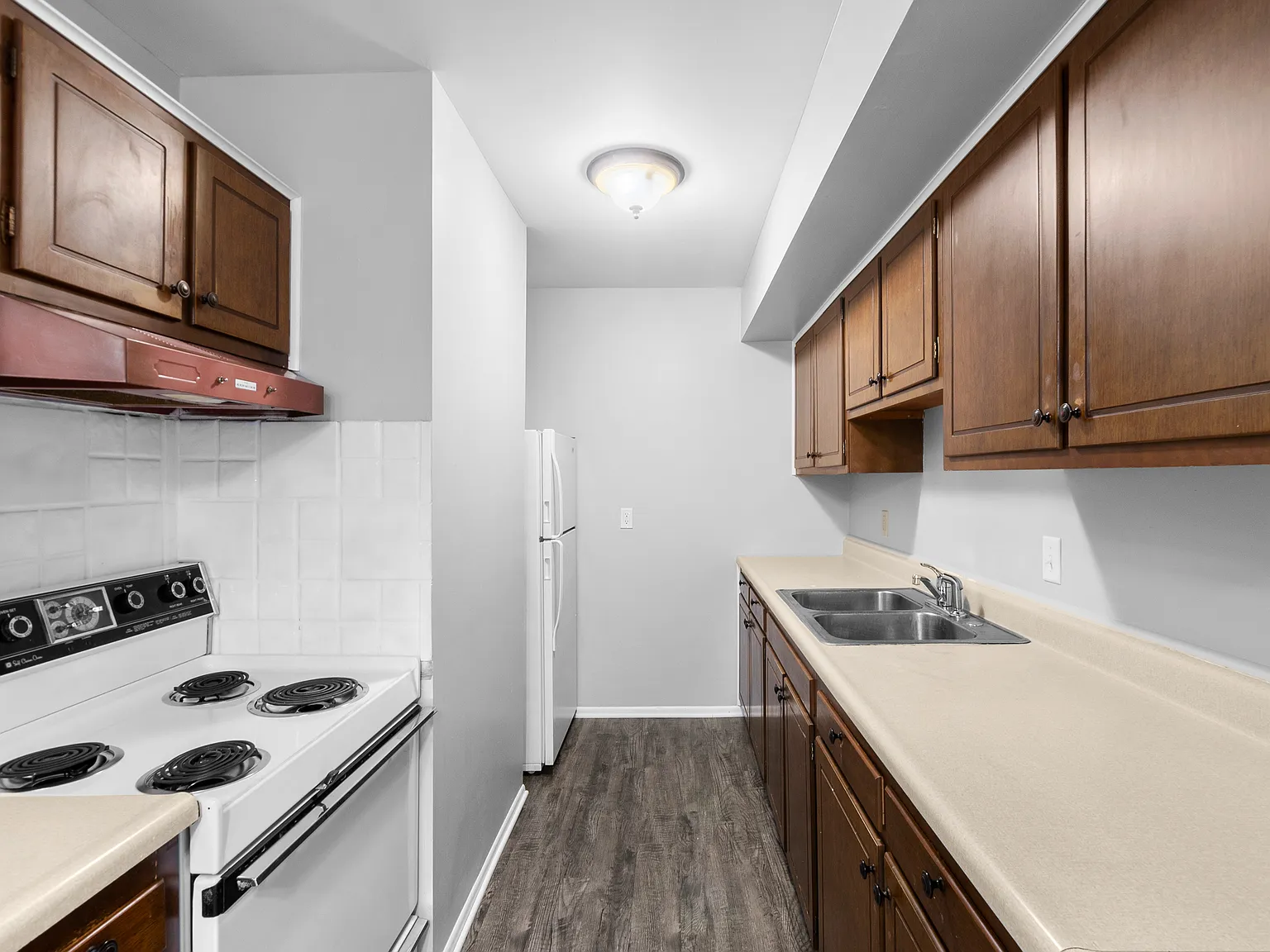 2 bed, 1100 sqft, $1,095 — Photo 4
