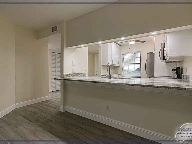 2562 Kings Lake Blvd — Photo 7