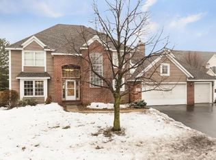 8377 Carew Ct, Inver Grove Heights, MN 55076