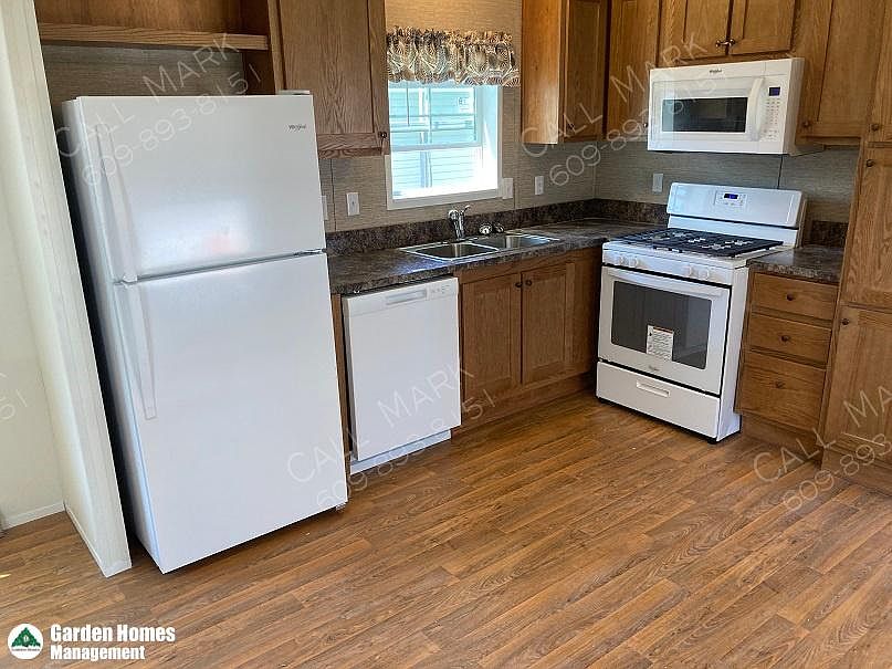 1st image of 9 Winesap Ln