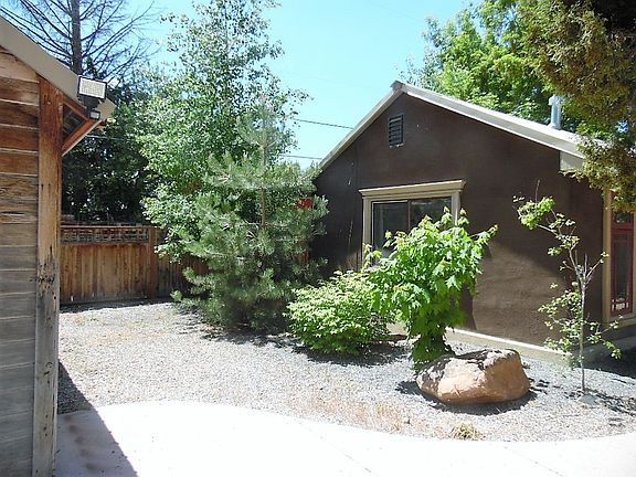 4th image of 144 E 14th St