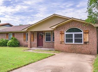 15 Glade Rd, Sherwood, AR 72076