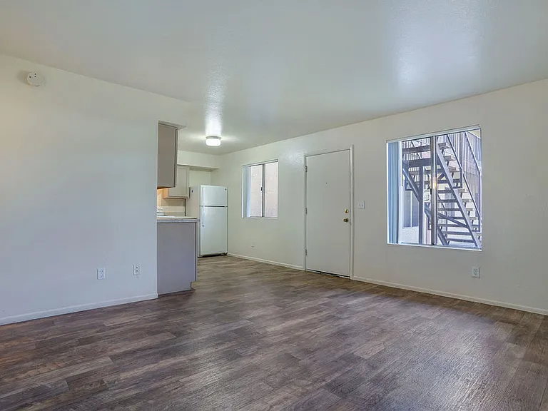 Windrose Villas Apartments — Photo 7