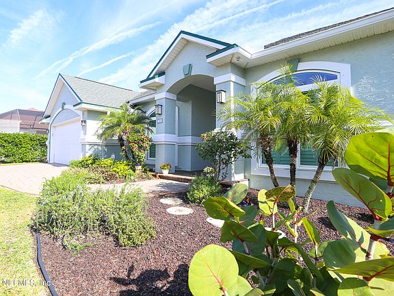 3rd image of 304 COCONUT GROVE Court