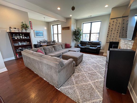 2nd image of 3502 N Sheffield Ave APT 3