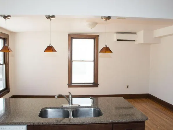 28 York St, Gettysburg, PA 17325