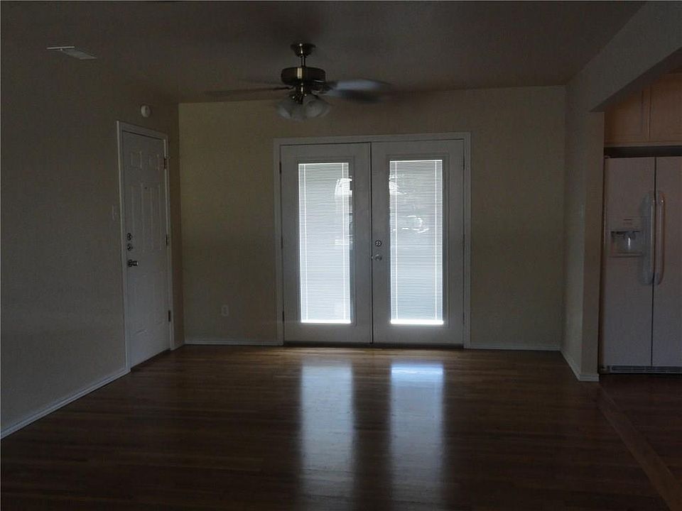 1st image of 610 En 21st St