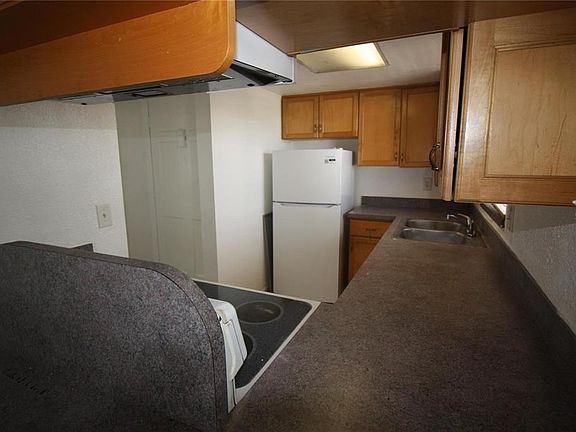 4th image of 1000 S SEMORAN BOULEVARD #306