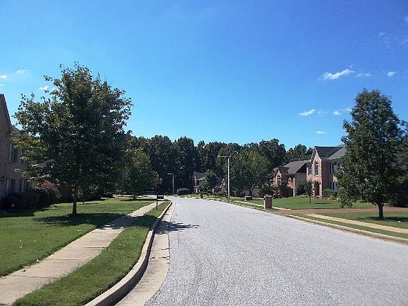 5th image of 475 Elise Dr