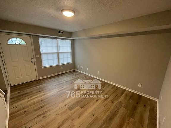 2nd image of 727 S 5th St #A