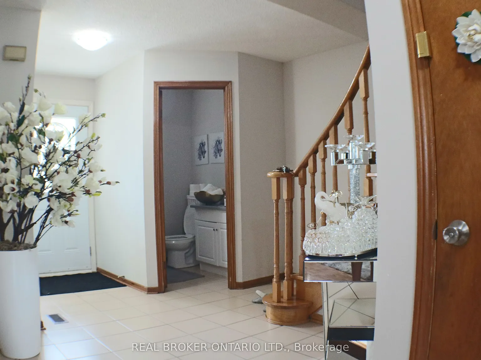 4 bed, $3,300 — Photo 4