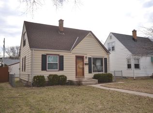 3240 N 88th St, Milwaukee, WI 53222