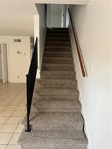 239 W Esplanade Ave #3 — Photo 3