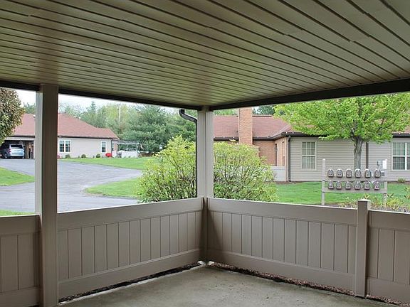3rd image of 24 Ashford Dr