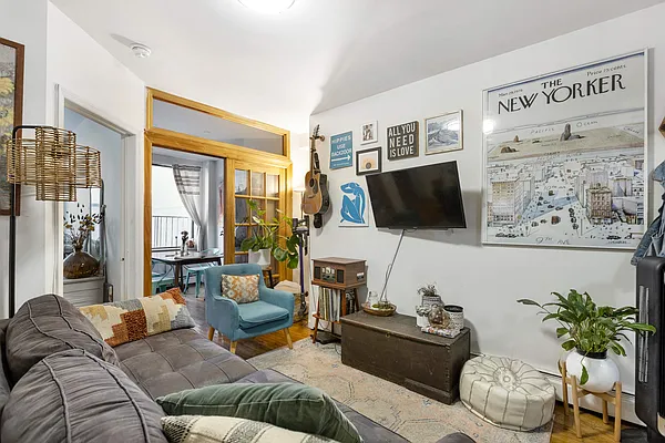 Rented by Compass | media 7