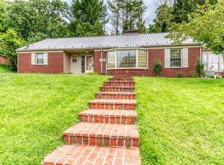 108 Wiley Dr, Saltville, VA 24370