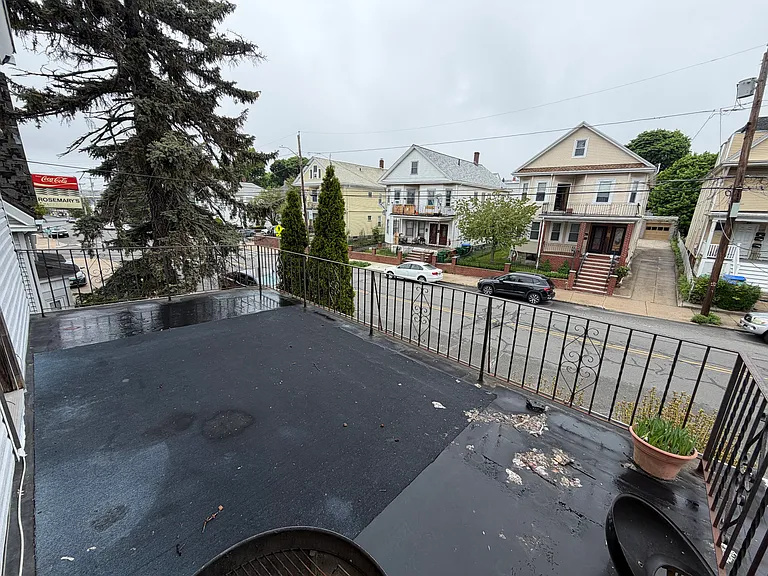 570 Main St #3 — Photo 18