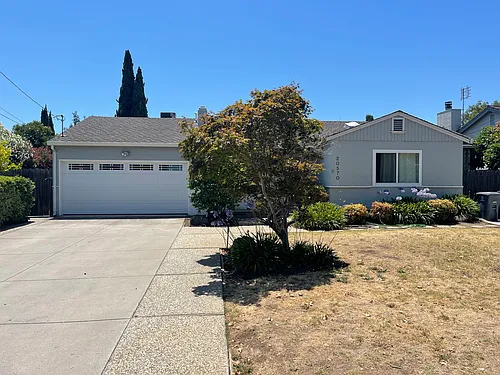 20570 Sunrise Dr Photo 1