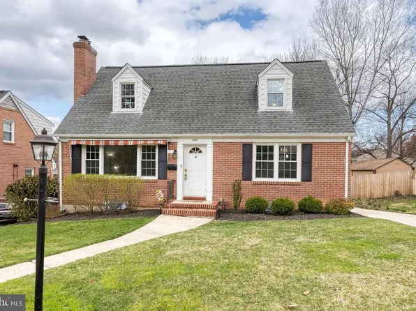 2001 Tree Ln, Lutherville Timonium, MD 21093