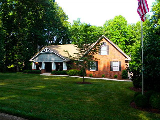 1st image of 1718 Brentwood Dr