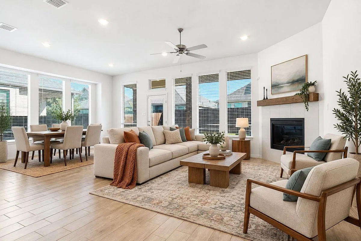 4 bed, 3.0 bath, 2386 sqft, $2,600 — Photo 3