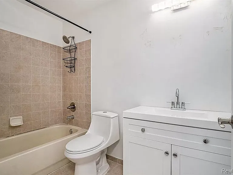 13439 Forest Ridge Blvd — Photo 6