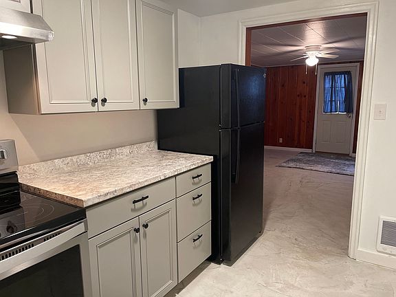 3rd image of 2416 11th Ave N #1/2