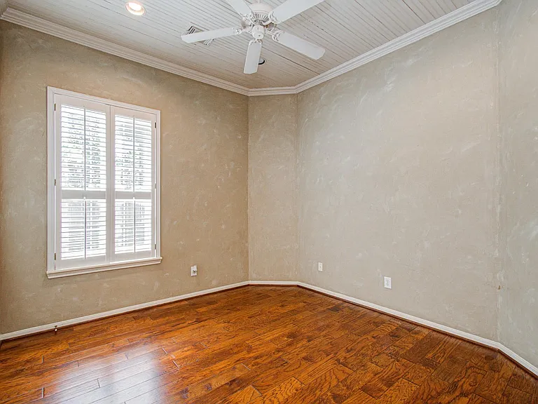 22539 Bristolwood Ct — Photo 17
