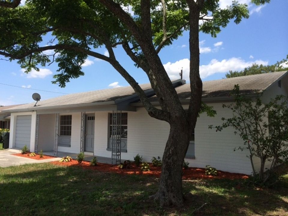 1st image of 1823 Lowry Ave