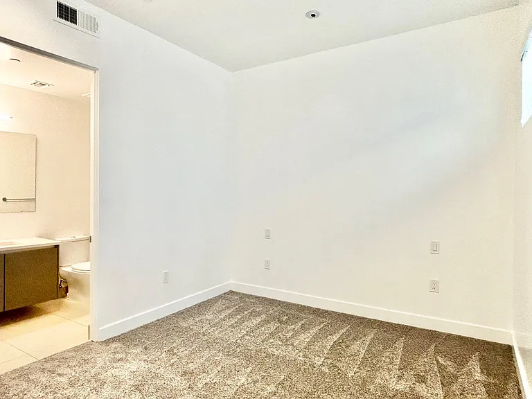 7301 E Minnezona Ave #1006 — Photo 31