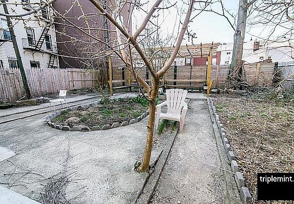 4th image of 302 Ainslie St #2
