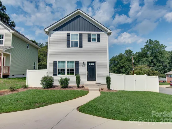 2661 N Ashe Ave, Newton, NC 28658