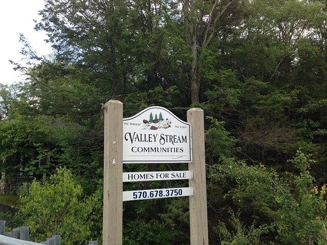 60 Valley Stream Park — Photo 4