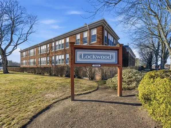 3524 W Shore Rd APT 503, Warwick, RI 02886